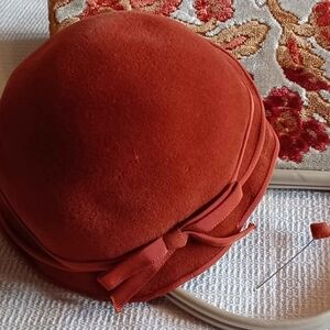 GIMBLE BROTHERS, ITALIAN CLOCHE VELVETEEN, TERRACOTTA HAT WITH PIN.